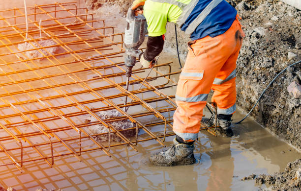 Best Concrete Pool Decks in Wliamsvle, IL